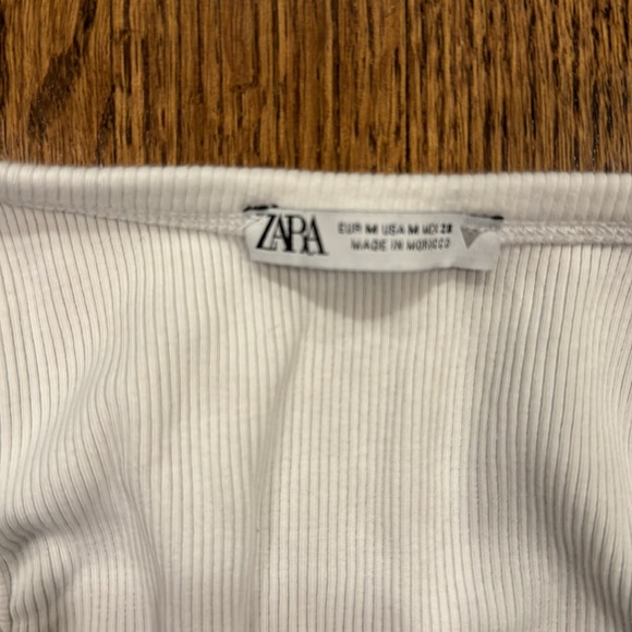 Zara white cotton scoop neck rubbed cropped New York embroidered tank top size M - Picture 3 of 8